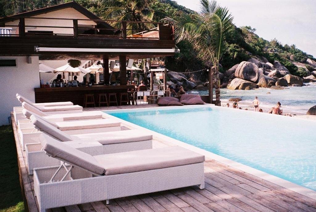 Bazén v ubytování Silver Beach Resort nebo v jeho okolí
