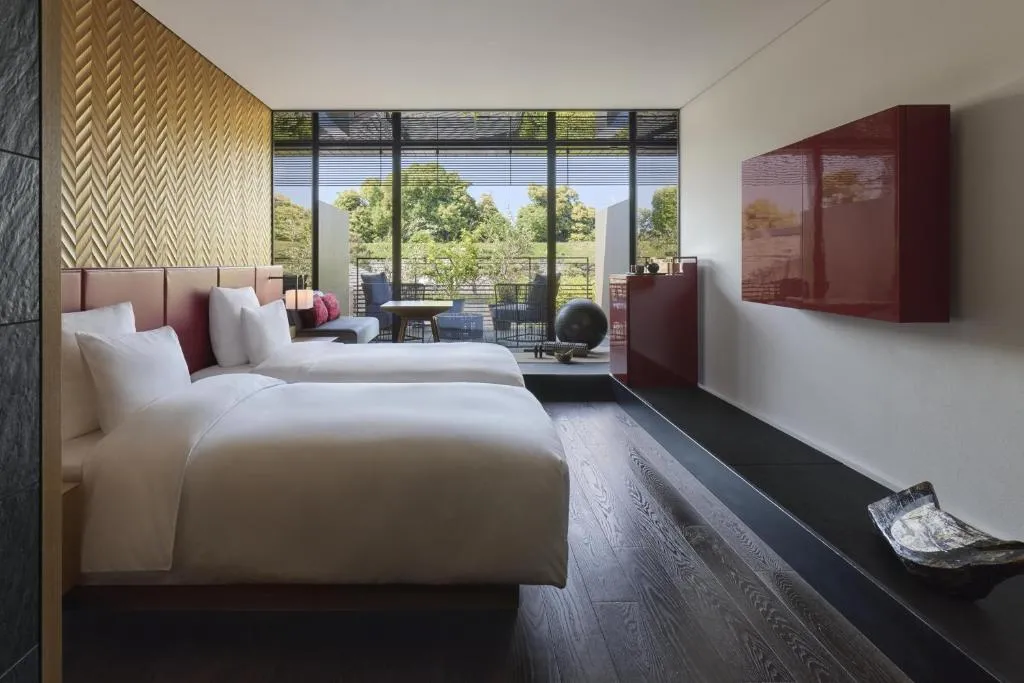 Deluxe Twin Room with Balcony