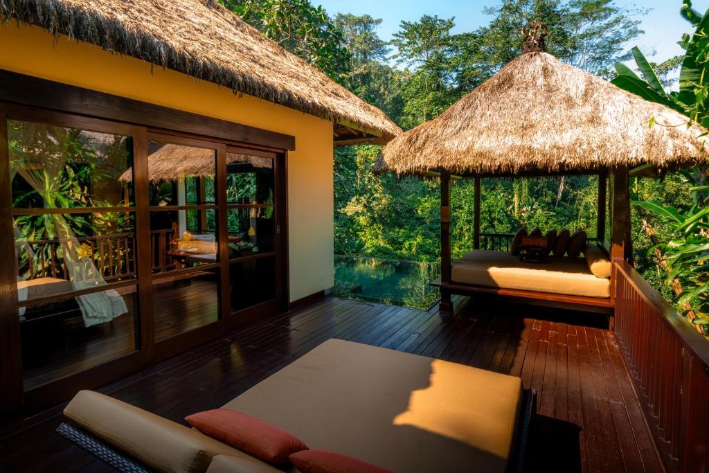 Hanging Gardens of Bali photo 3