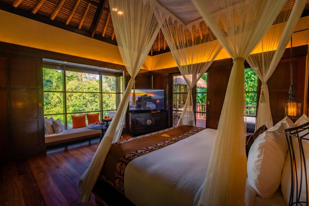 Hanging Gardens of Bali photo 5
