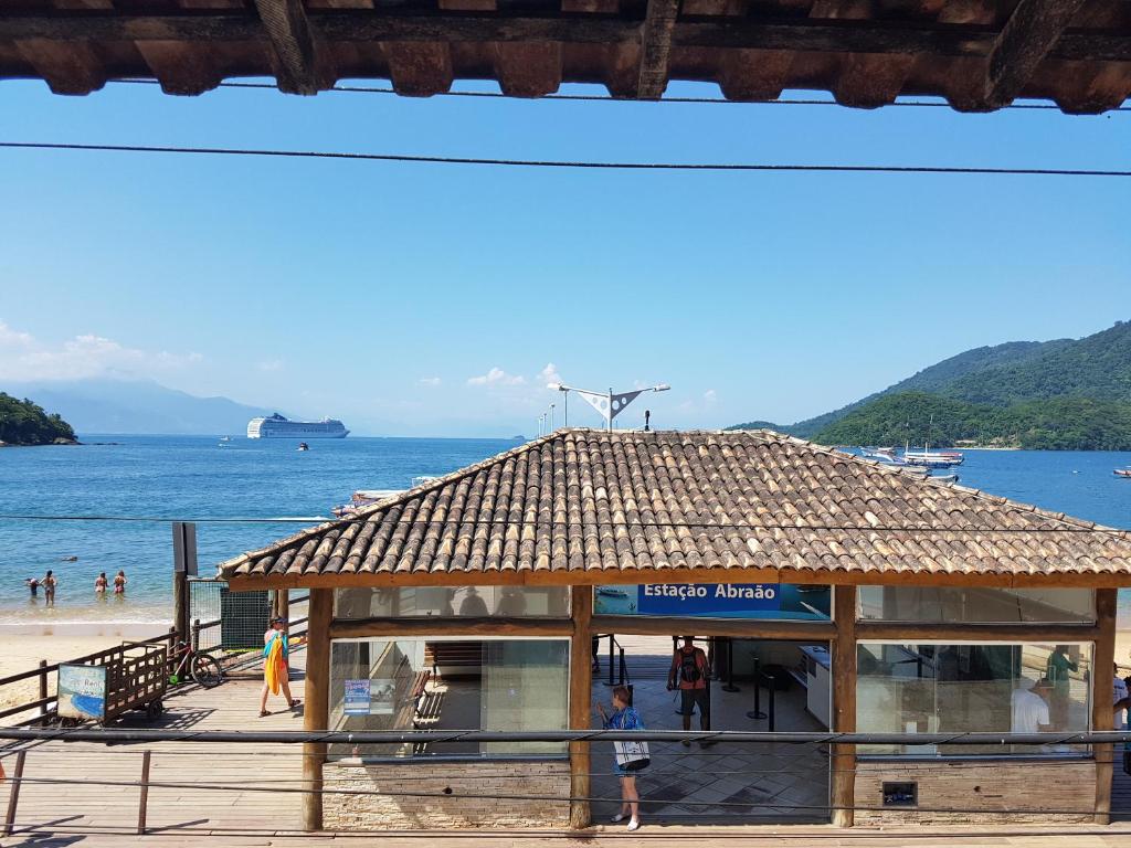  Beira Mar Hostel & Suítes
