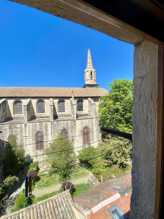 Le Nid des Carmes - Climatisation, Vue jardin et église