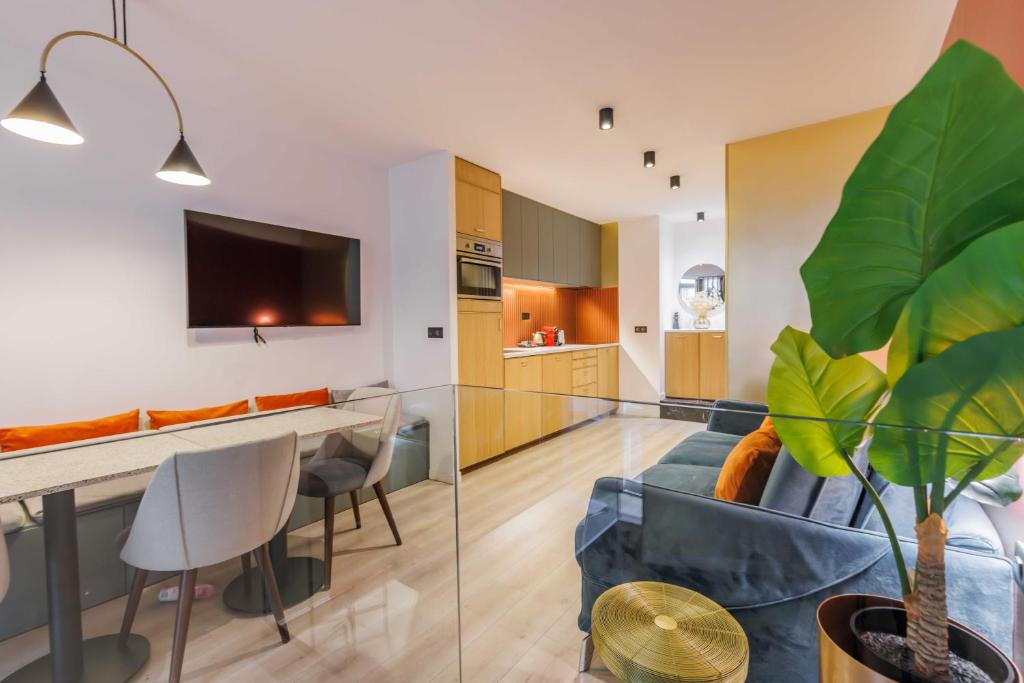 Charming duplex - 2BR 6P - In the heart of Odeon