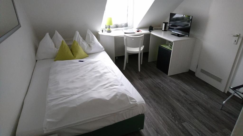 Hotel Deutschherrenhof - Standart Tek Kişilik Oda