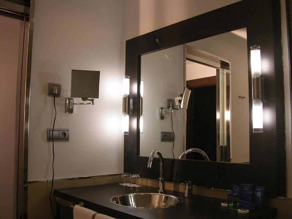Koupelna v ubytování Hotel Palacio Albacete & SPA