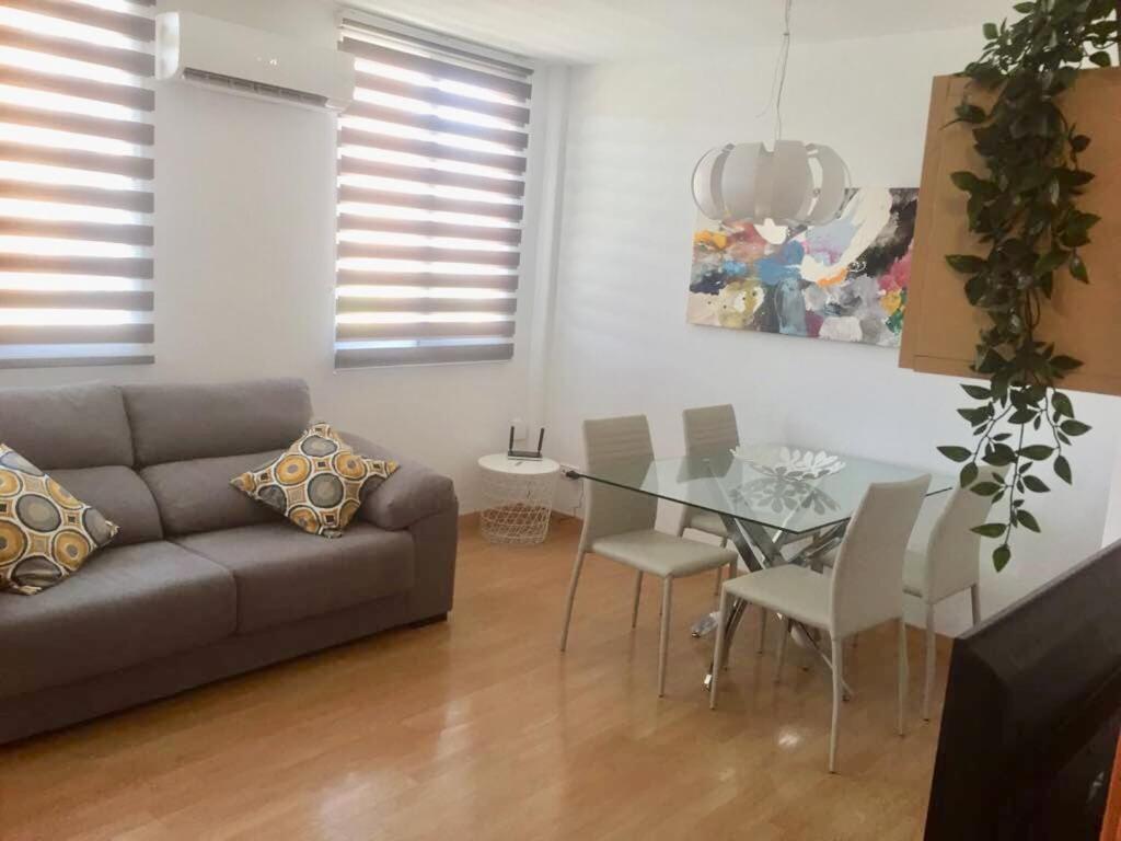 Apartamento cerca de la universidad y la playa