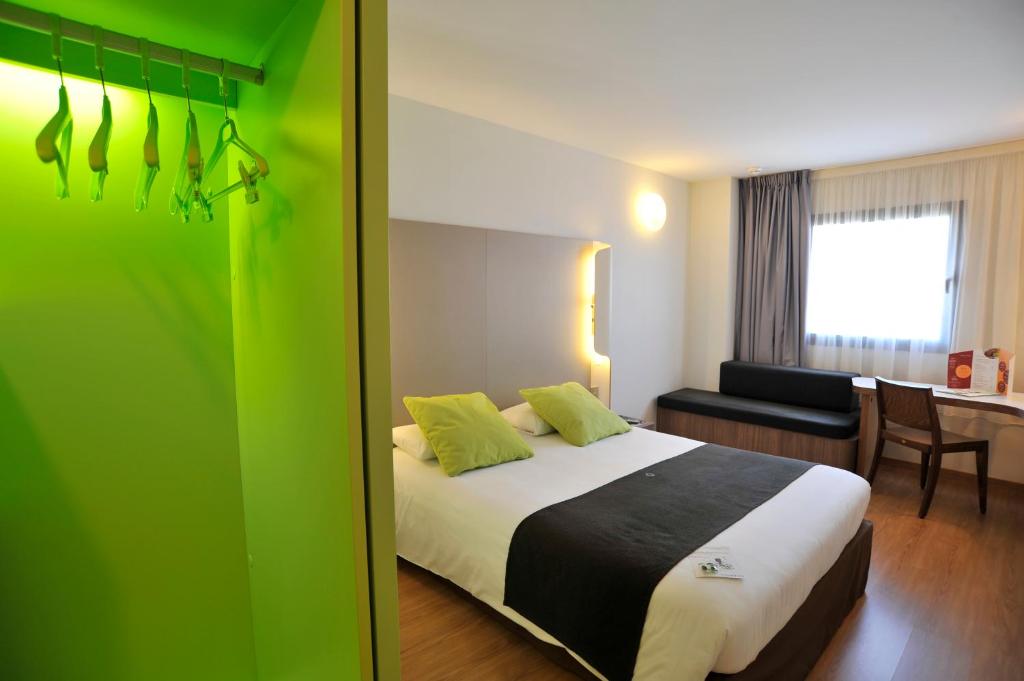 Posteľ alebo postele v izbe v ubytovaní Travelodge Málaga Airport