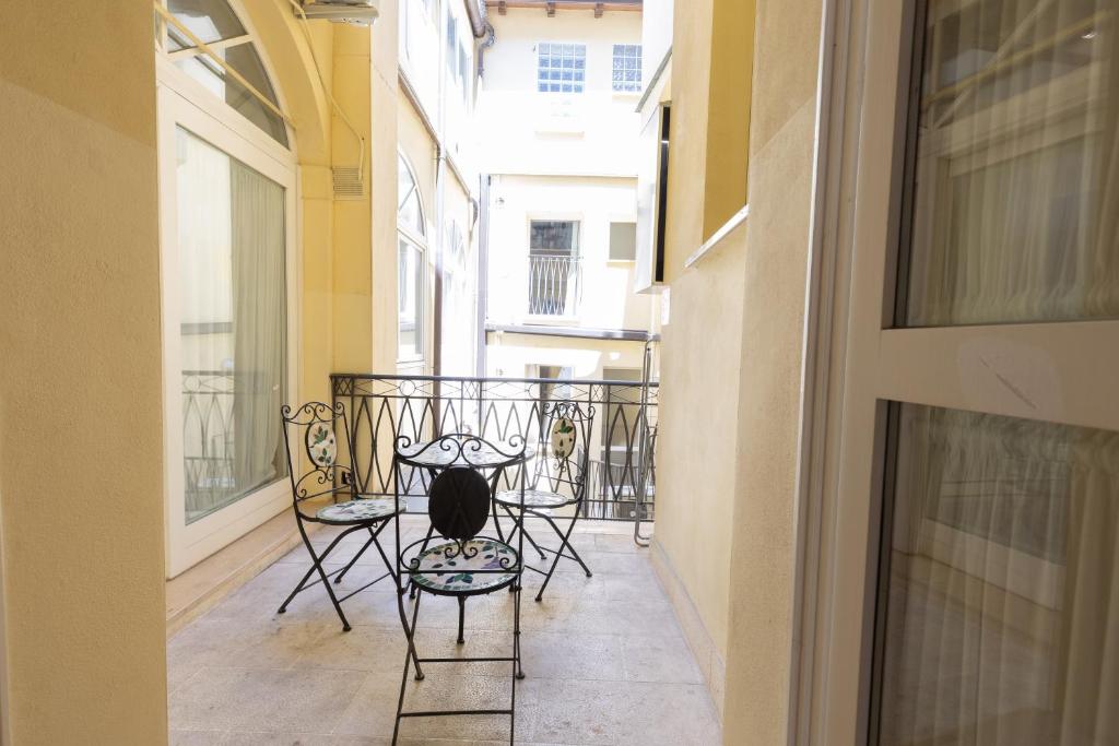 Santo Stefano Apartments - BolognaRooms - 