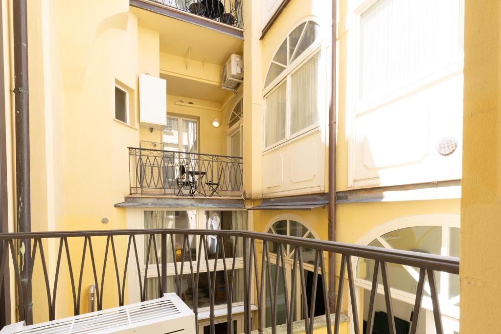 Santo Stefano Apartments - BolognaRooms - 