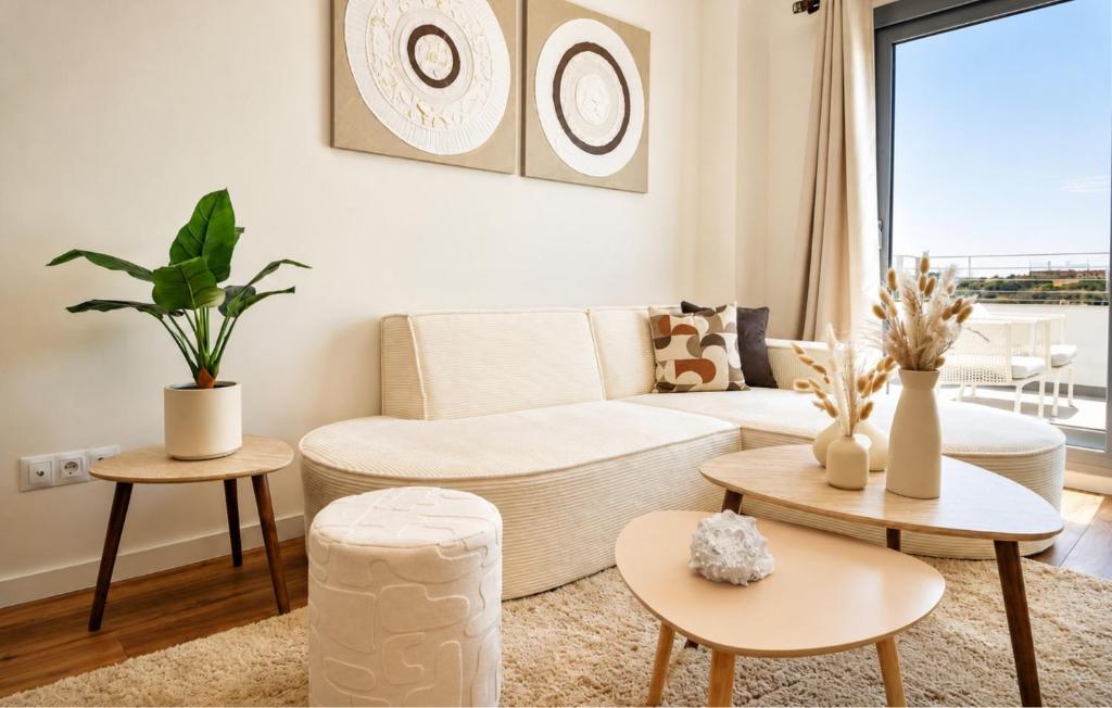 Stylish 3 bed Apartment Habitat Estepona