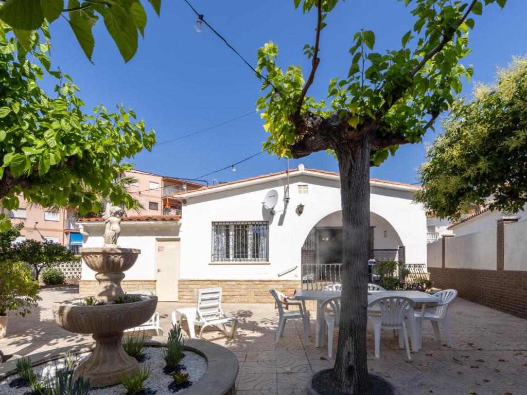 Holiday Home La Sirena by Interhome