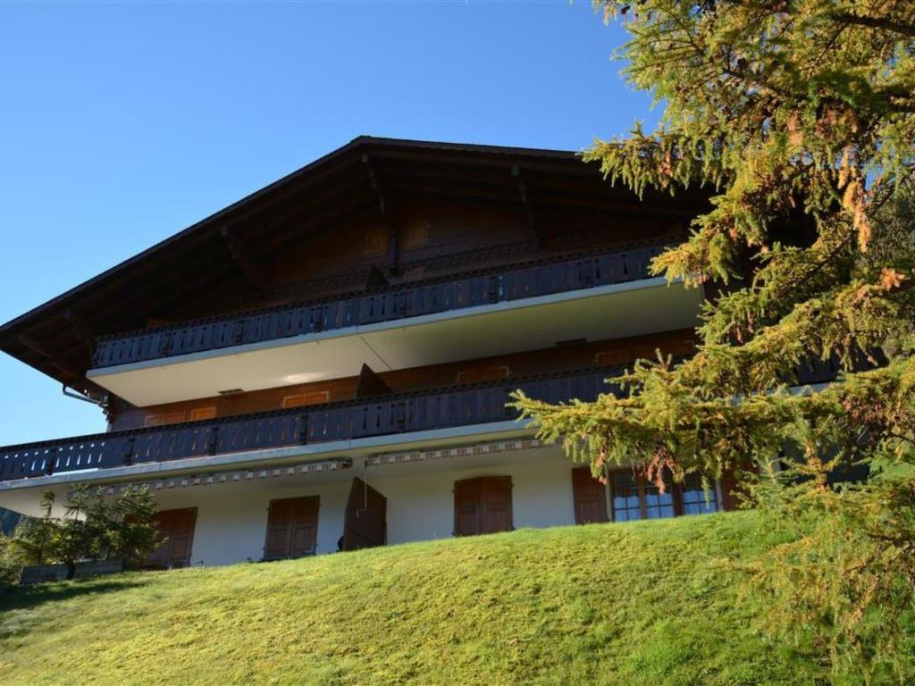 Apartment Hornflue - Wohlwender Appartement-Fewo- Dusche oder Bad- WC 2-Bettwohnung by Interhome