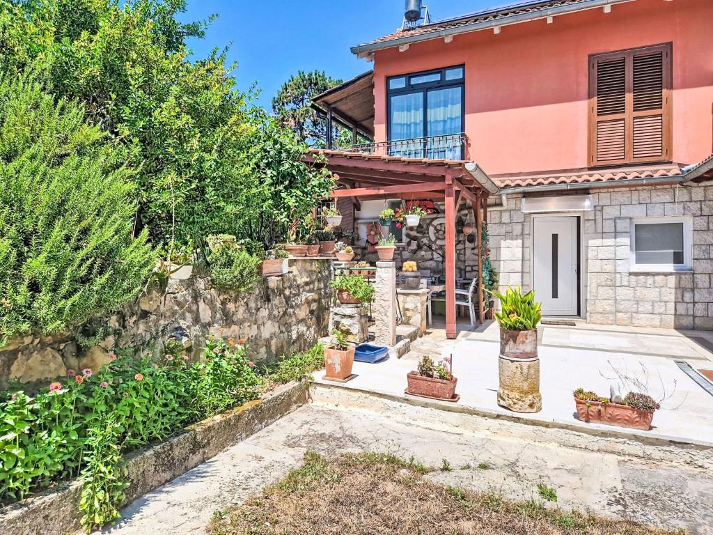Studio Monte by Interhome