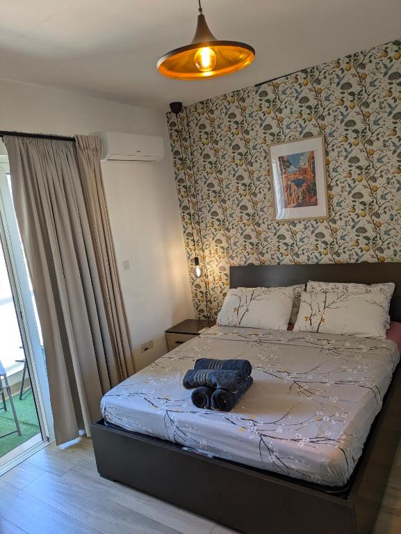 Airport Accommodation Bedroom with Bathroom Self Check In and Self Check Out Air-condition Included