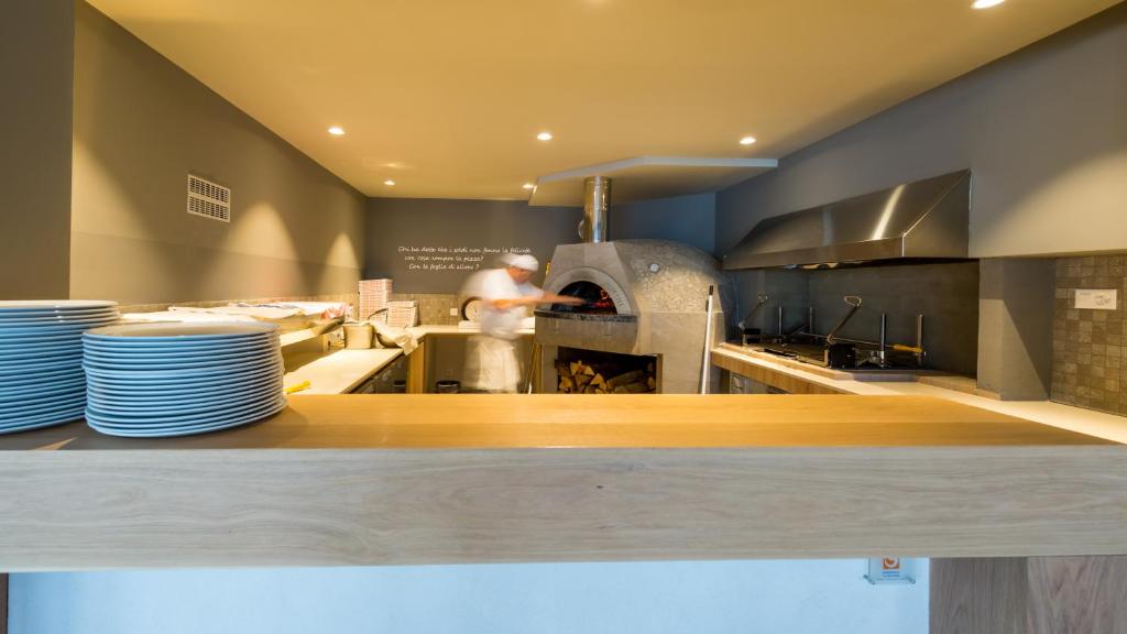 Kuchyň nebo kuchyňský kout v ubytování Hotel-Restaurant Ackersand