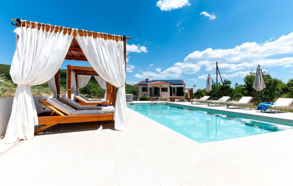 Gorgeous Home In Trogir