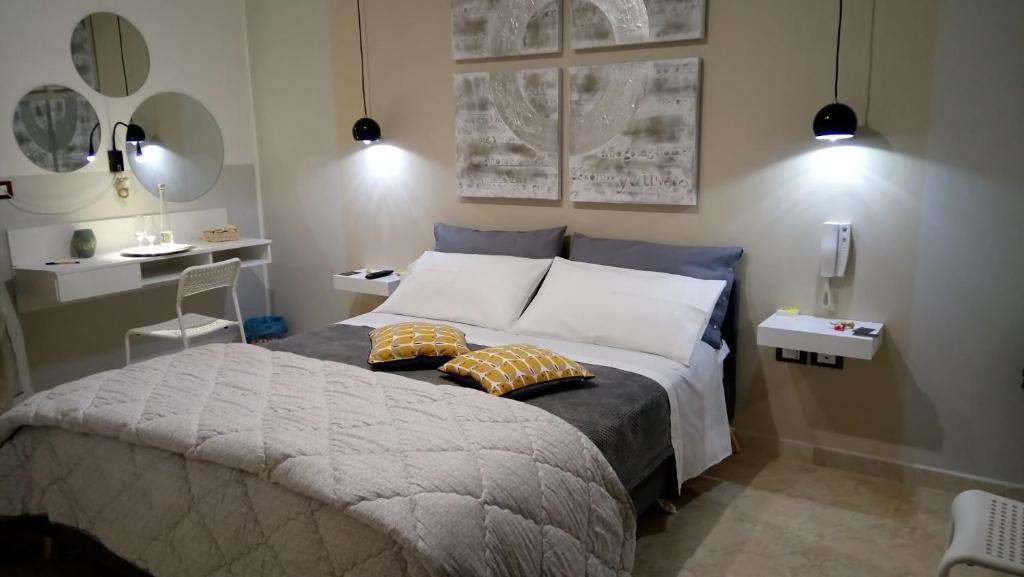 A bed or beds in a room at Casa Oria Friendly