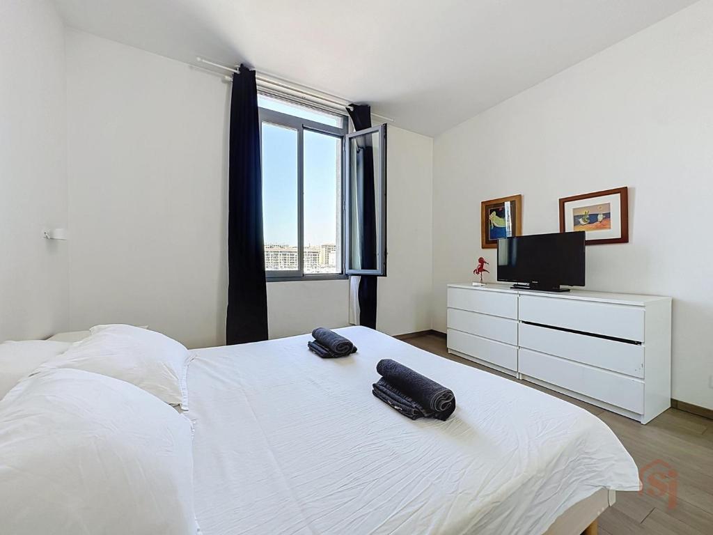 Duplex with a view of the Old Port - AC - Spacious