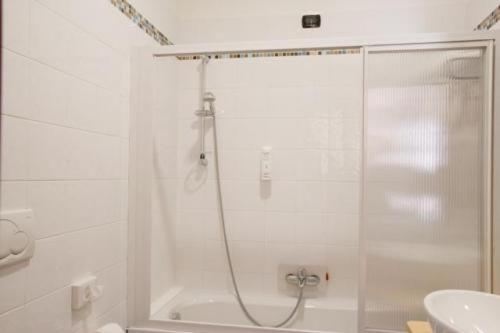 A bathroom at Hotel Master