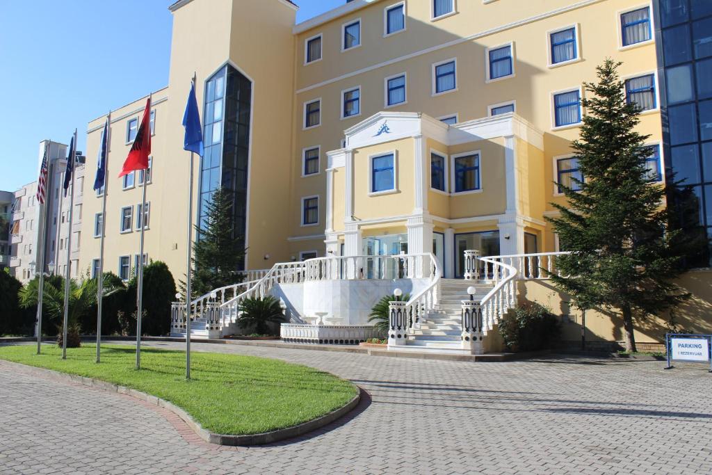 Budova, kde se hotel nachází