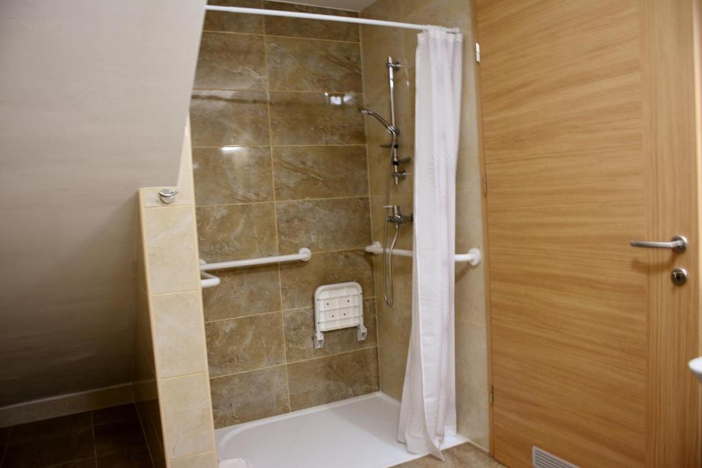 Koupelna v ubytování Turistična Kmetija Čebelji Gradič