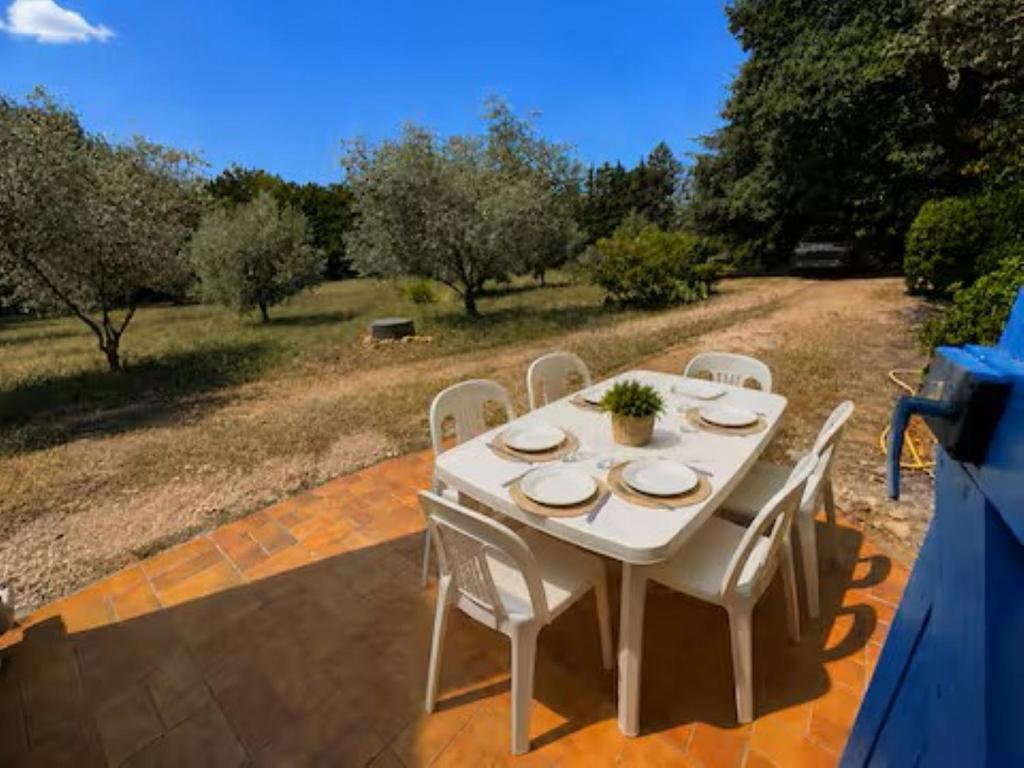 L'Ensoleillade - Maison de campagne avec grand jardin arboré à 5 min d'Aix