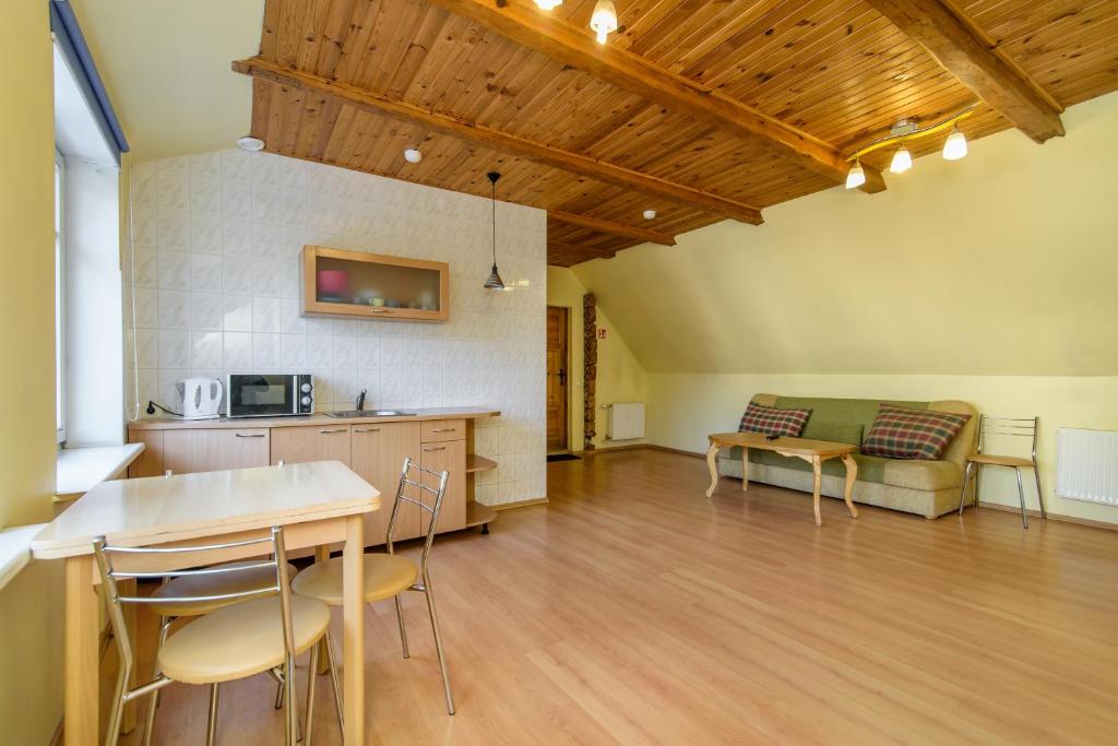 Kuchyň nebo kuchyňský kout v ubytování Hostel Filaretai