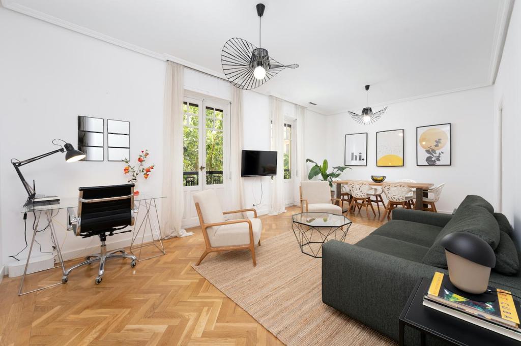Staymadrid Retiro apart -Bright & Spacious 1-5 pax