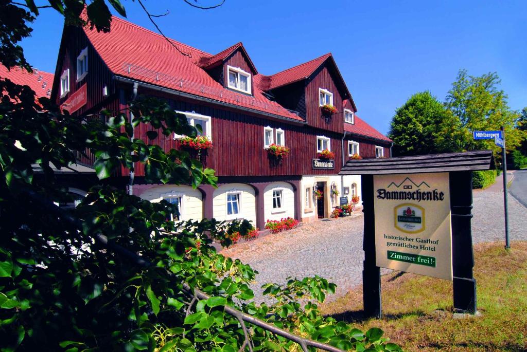 Budova, kde se hotel nachází