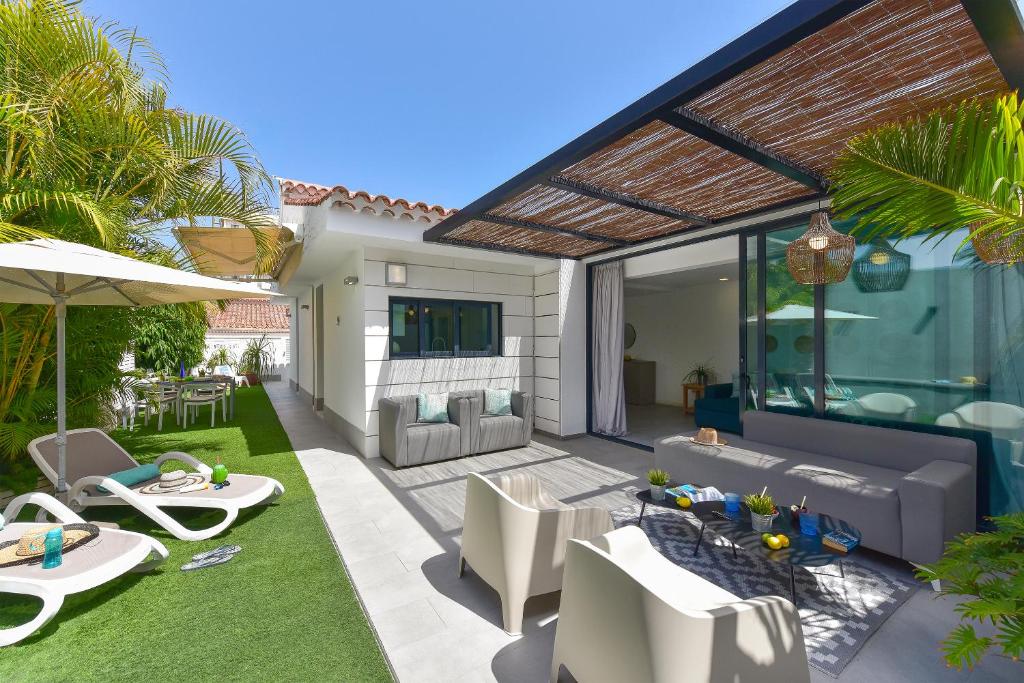 Cozy bungalow for 6 in Playa del Inglés GD04 by VillaGranCanaria