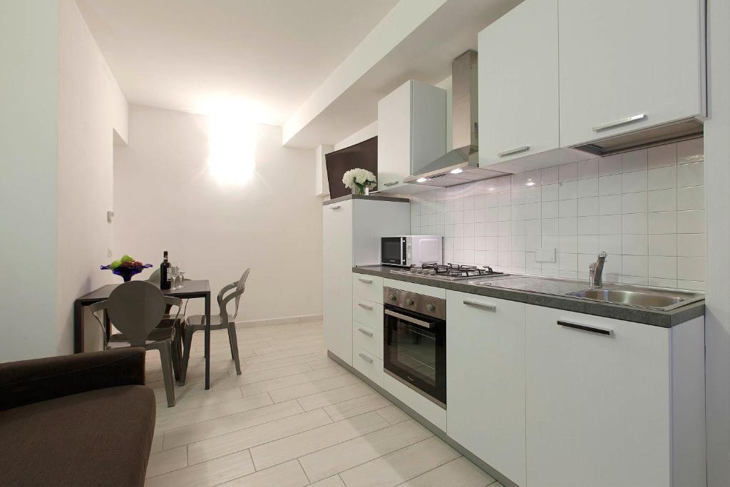 Windows On Florence - 19