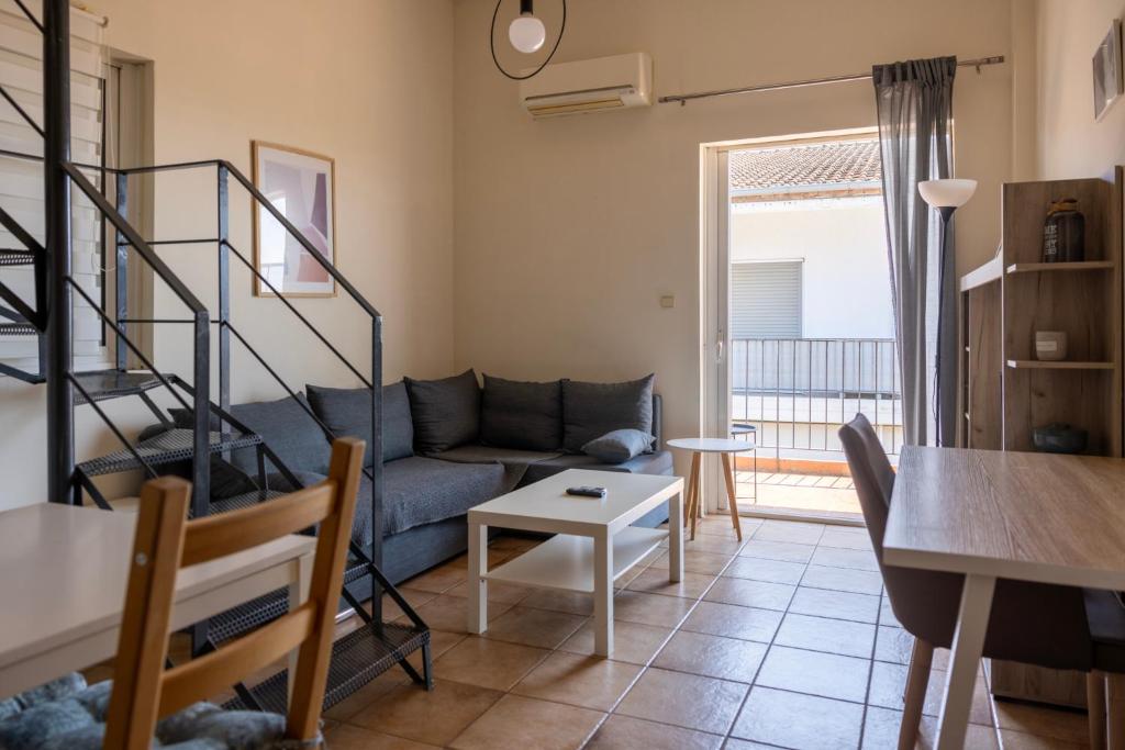 Elia mini suite E8