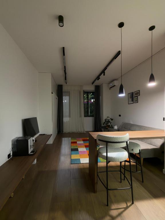 تصویر اتاق‌های Charming Center Studio-Bridge View & High Ceiling - تصویر ۲