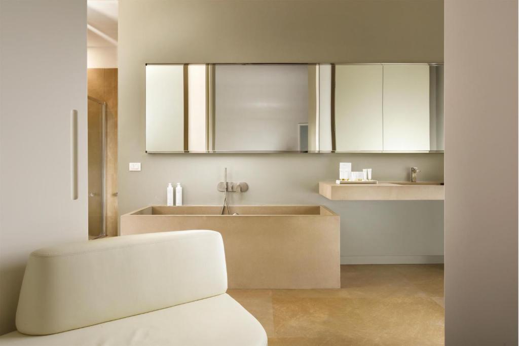 Palazzo Montemartini Rome, A Radisson Collection Hotel — 5