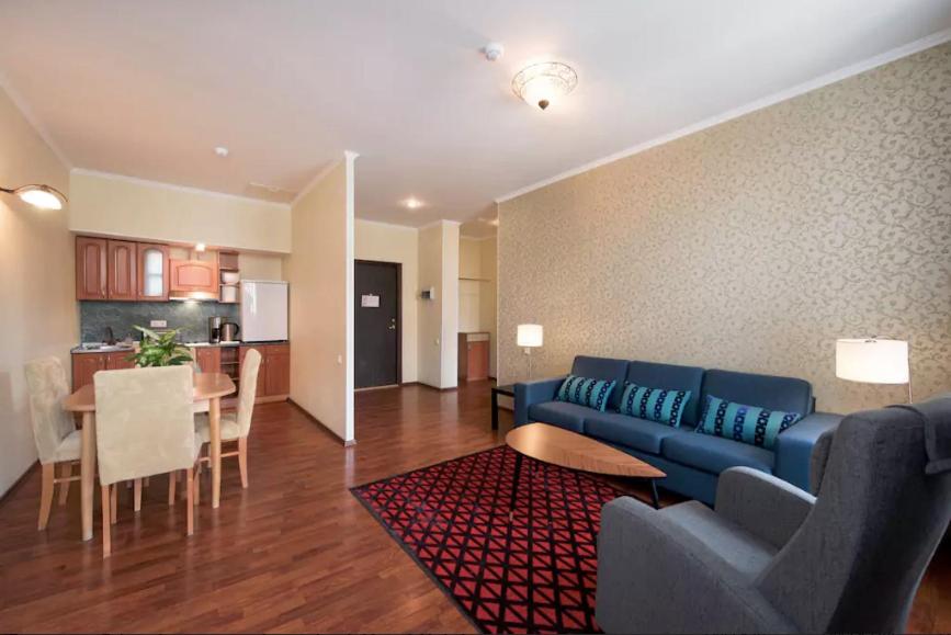 Kuchyň nebo kuchyňský kout v ubytování Tallinn City Apartments Residence