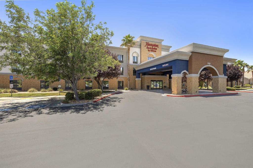 a parking lot in front of a building at Hampton Inn & Suites Lancaster in Lancaster