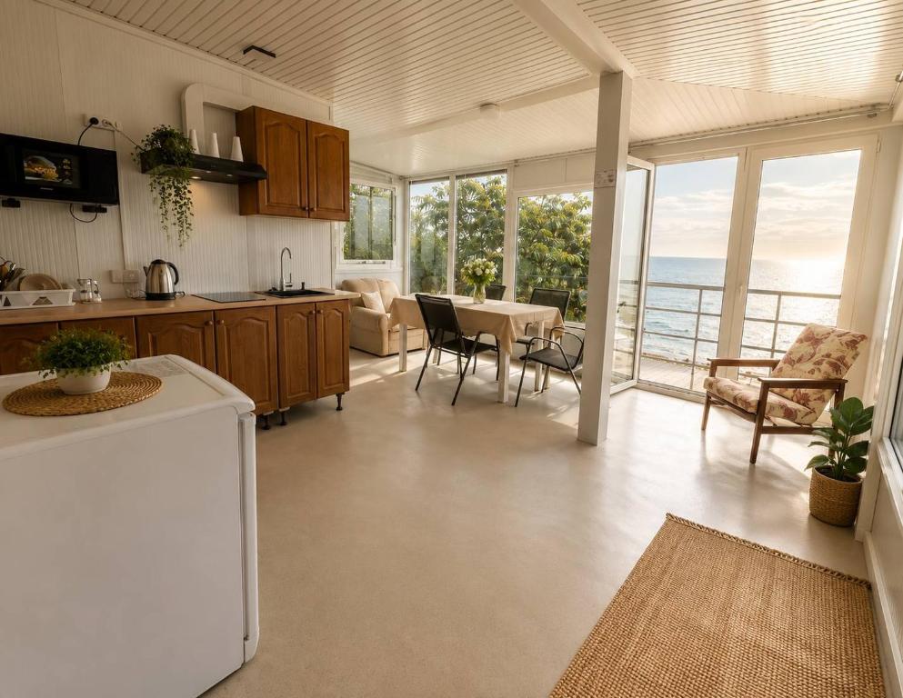 Silveroks Sea Apartments фото 4