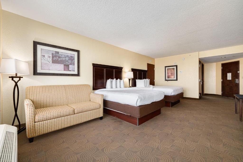 Pier House 60 Clearwater Beach Marina Hotel - 