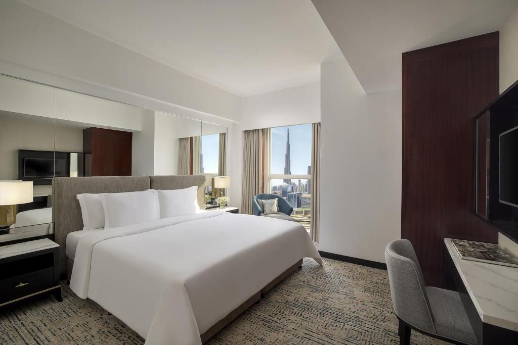 لابی و فضای عمومی Dusit Thani Dubai - تصویر ۵