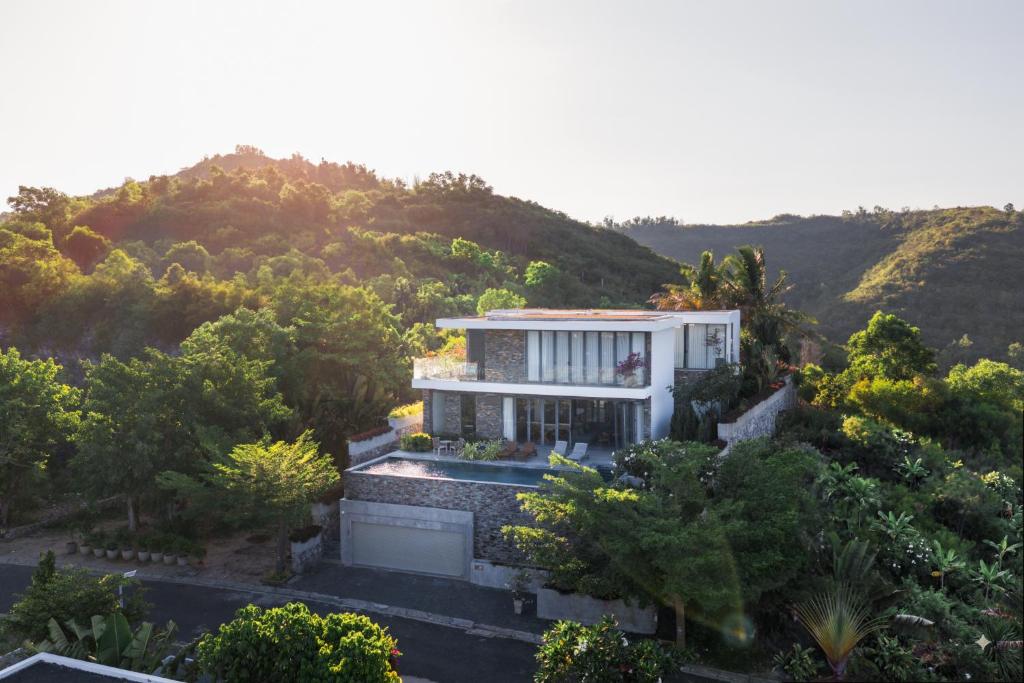 liên hệ Ocean Front Villas Nha Trang