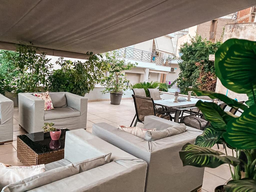 Cozy Central Patras Apartment with Large Private Terrace