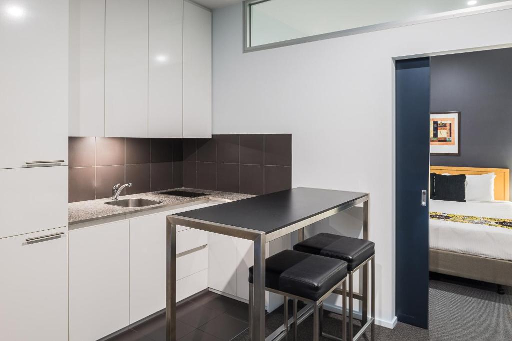 Mantra 100 Exhibition - Resim 36