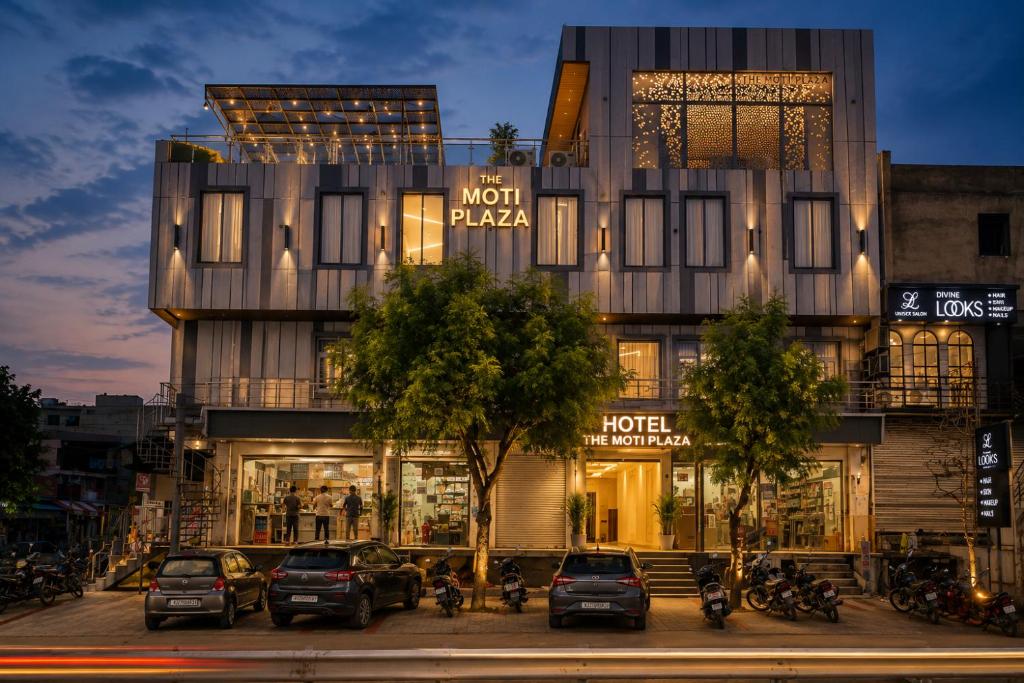 Gallery image of The Moti Plaza in Udaipur