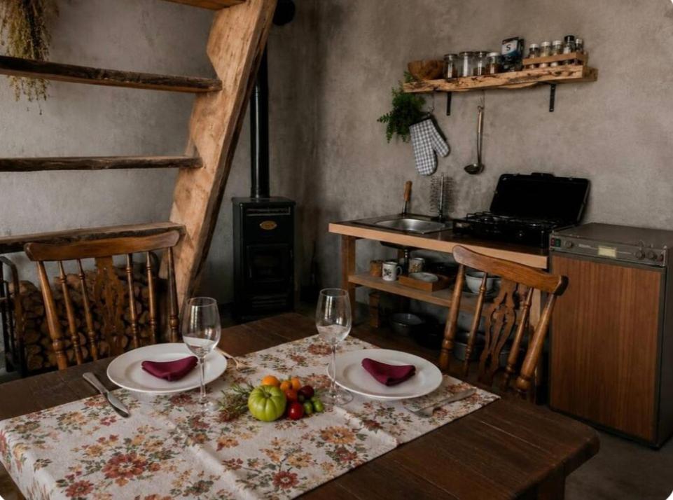 Miki's Little House