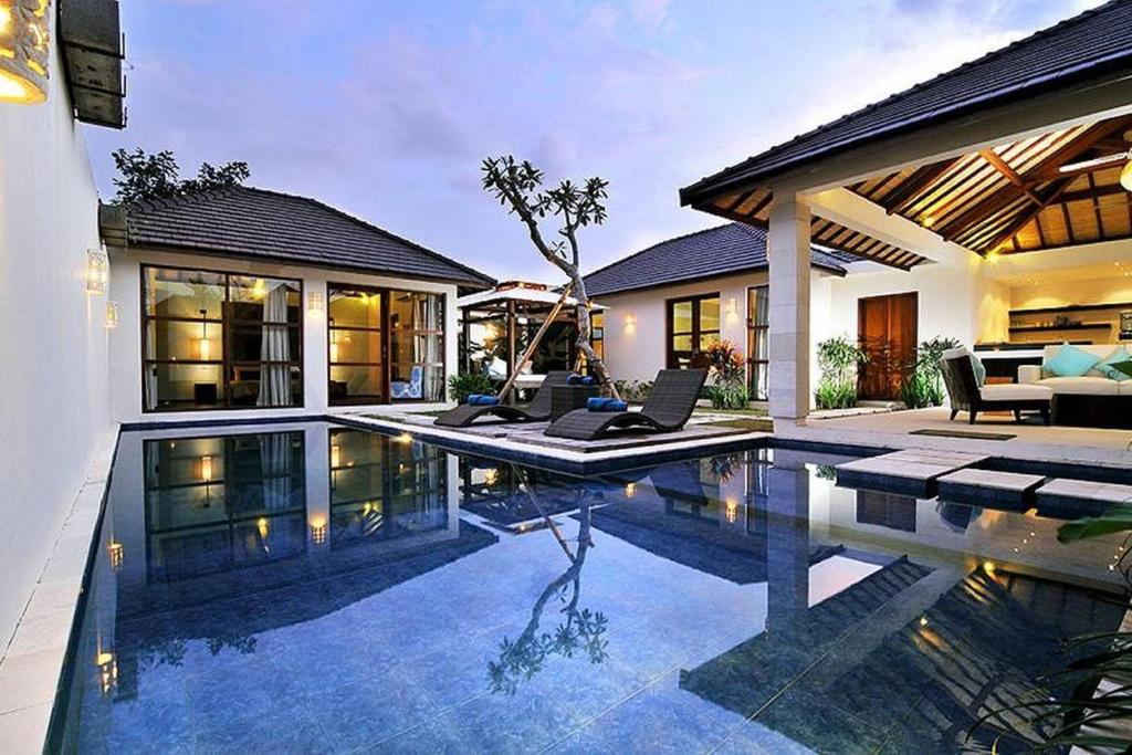 Gallery image of Arama Poolside Villa in Seminyak