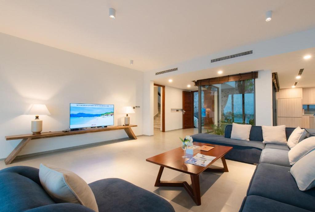 gần biển villa Oceanfront Nha Trang