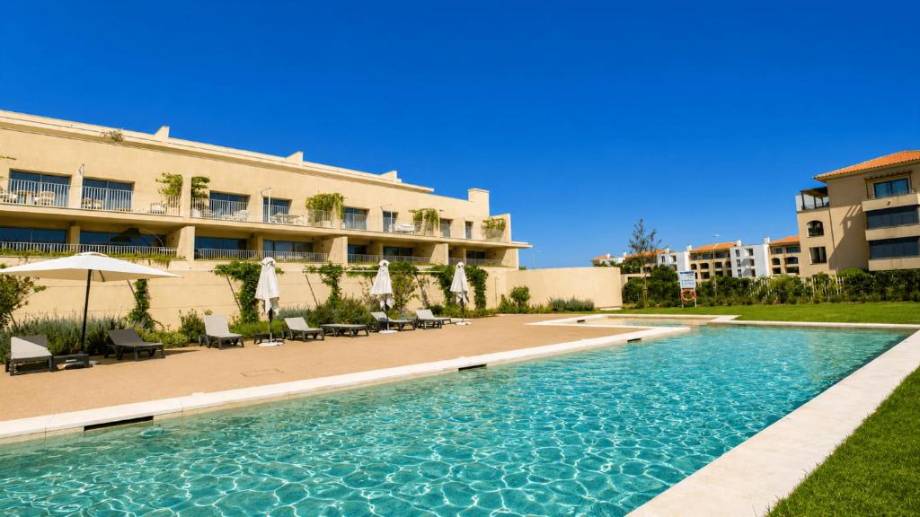 The Nine Aurum Sky by Cleverdetails in Vilamoura