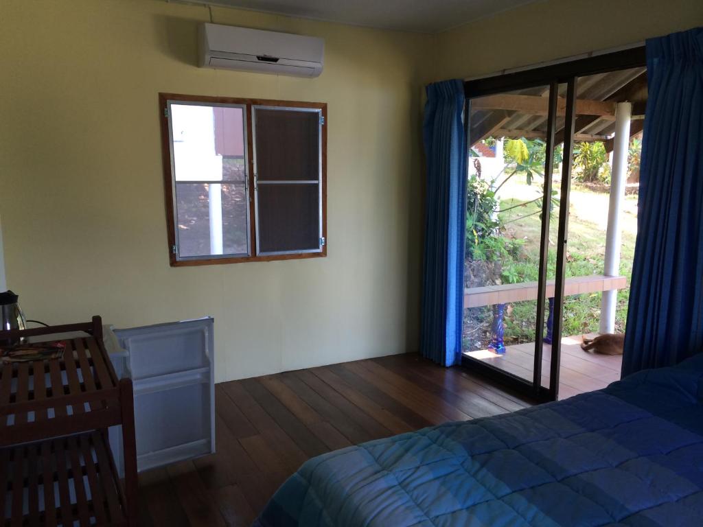 Elephant & Castle - 3