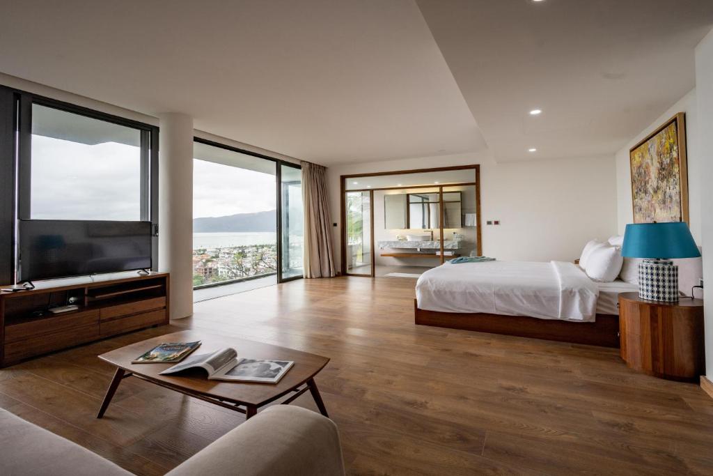 liên hệ Ocean Front villa Nha Trang