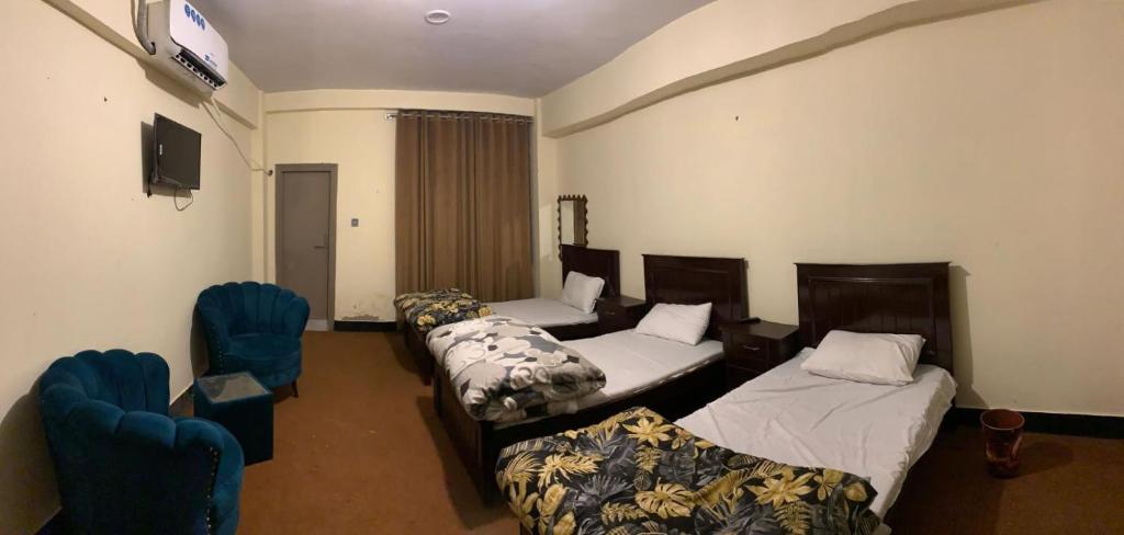 Sina Lodges and Guest house - Driepersoonskamer